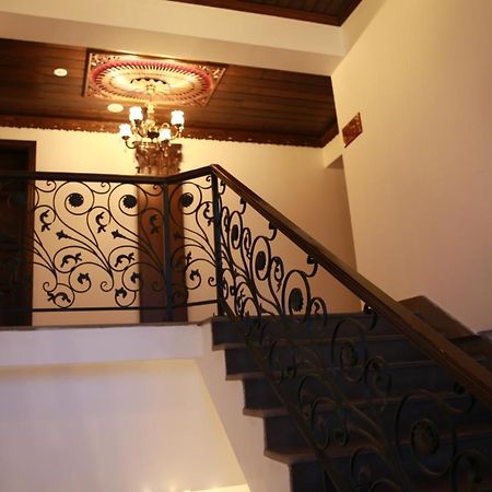 Cheltikov Hotel Kars Exterior photo