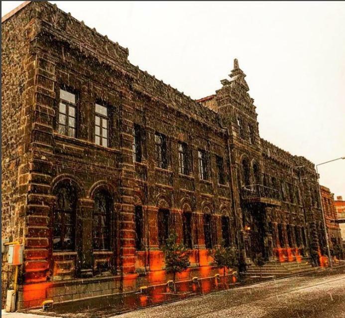 Cheltikov Hotel Kars Exterior photo