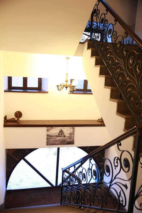 Cheltikov Hotel Kars Exterior photo